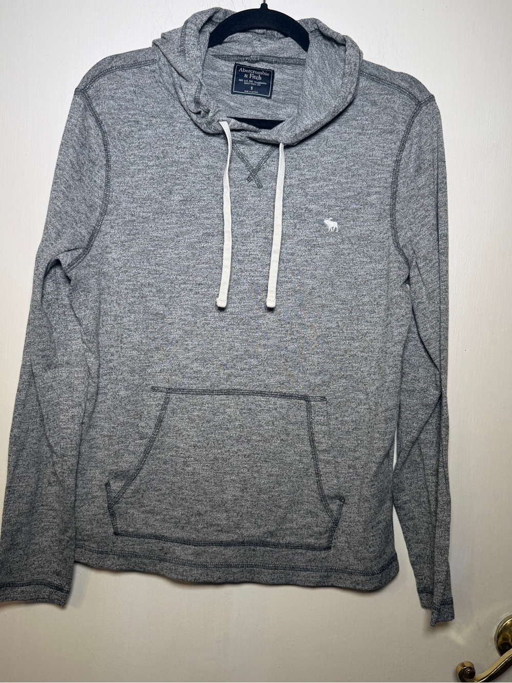 Abercrombie & Fitch Women's Small Gray Hooded Pullover Sweatshirt